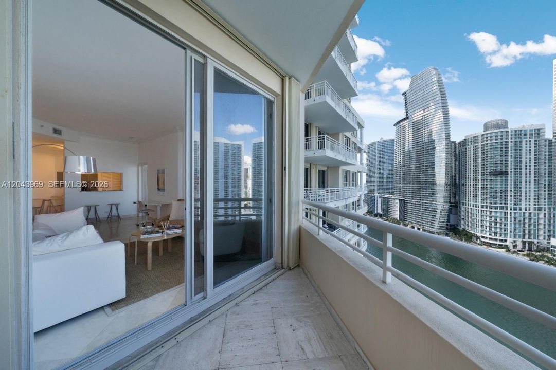 For Rent: $5,500 (2 beds, 2 baths, 1310 Square Feet)