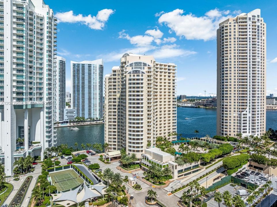 For Rent: $5,500 (2 beds, 2 baths, 1310 Square Feet)