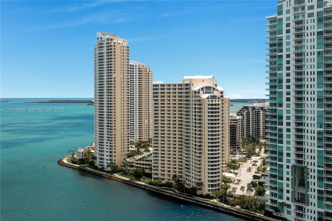 For Rent: $5,500 (2 beds, 2 baths, 1310 Square Feet)