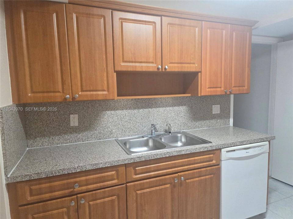 En Renta: $2,875 (3 camas, 1 baños, 1351 Pies cuadrados)