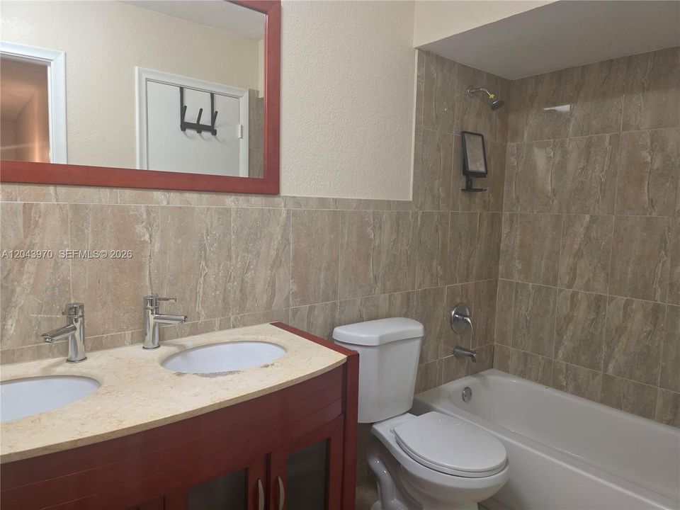 En Renta: $2,875 (3 camas, 1 baños, 1351 Pies cuadrados)
