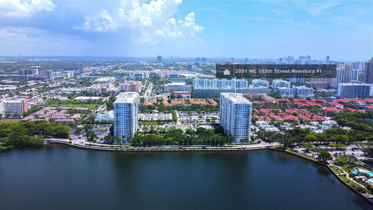 На продажу: $325,000 (3 спален, 2 ванн, 1693 Квадратных фут)