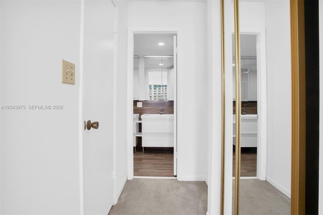 На продажу: $325,000 (3 спален, 2 ванн, 1693 Квадратных фут)