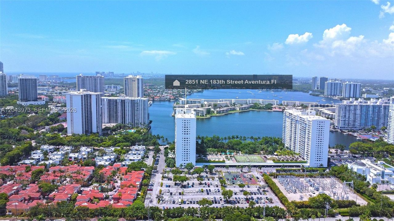 На продажу: $325,000 (3 спален, 2 ванн, 1693 Квадратных фут)