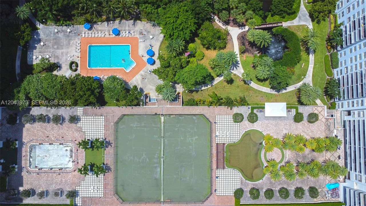 На продажу: $325,000 (3 спален, 2 ванн, 1693 Квадратных фут)