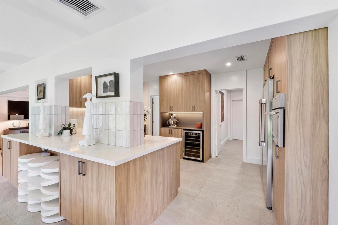 4800 Queen Palm Ln_027
