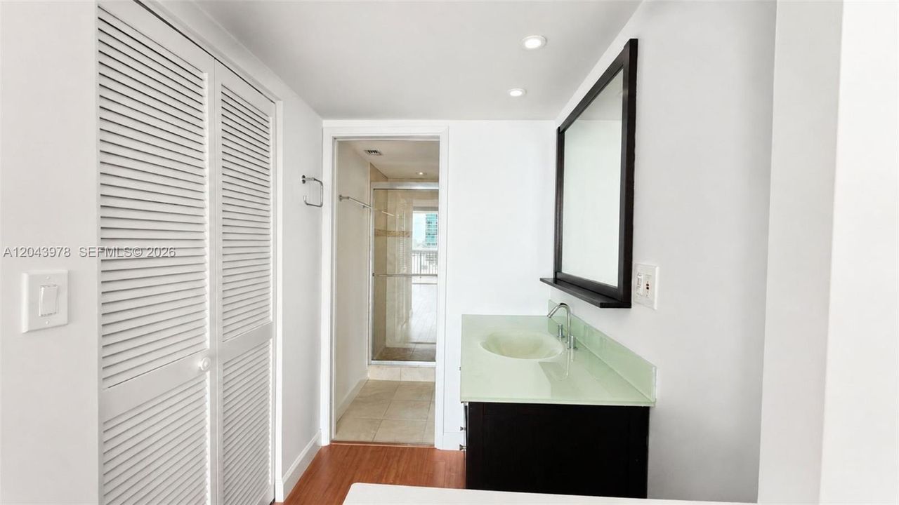 En Venta: $520,000 (1 camas, 1 baños, 1064 Pies cuadrados)