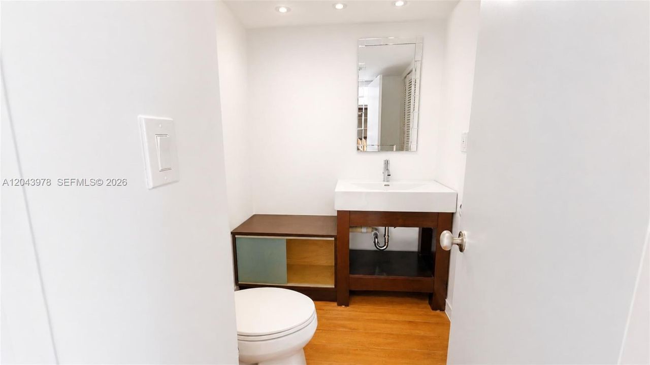 En Venta: $520,000 (1 camas, 1 baños, 1064 Pies cuadrados)
