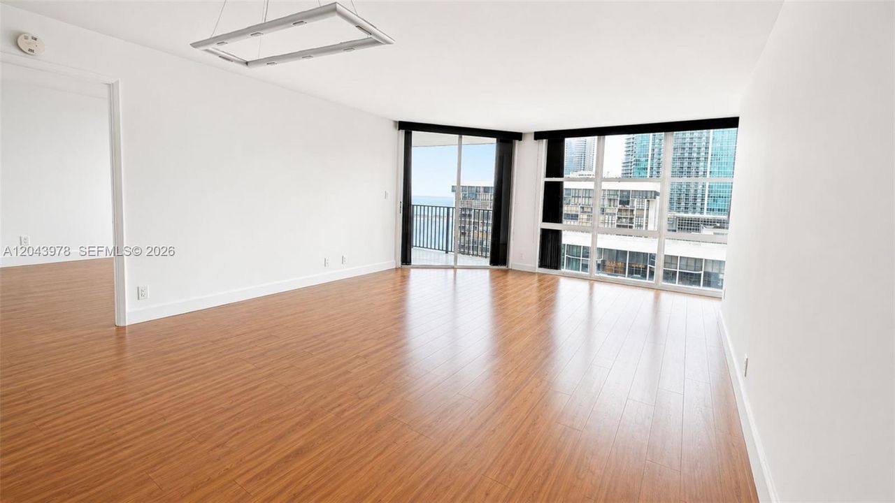 En Venta: $520,000 (1 camas, 1 baños, 1064 Pies cuadrados)