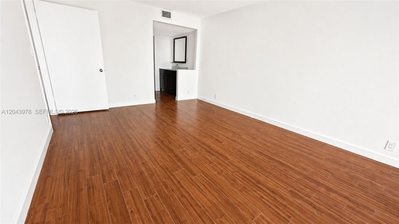 En Venta: $520,000 (1 camas, 1 baños, 1064 Pies cuadrados)