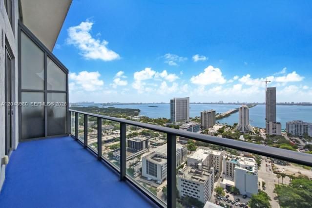 For Sale: $1,400,000 (2 beds, 3 baths, 1313 Square Feet)