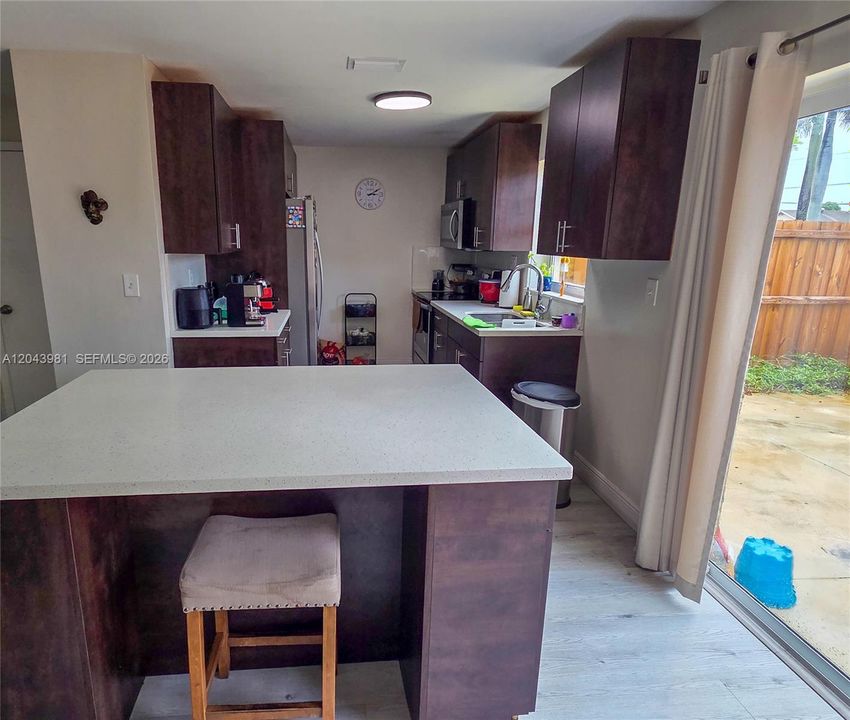 For Sale: $410,000 (4 beds, 2 baths, 1618 Square Feet)