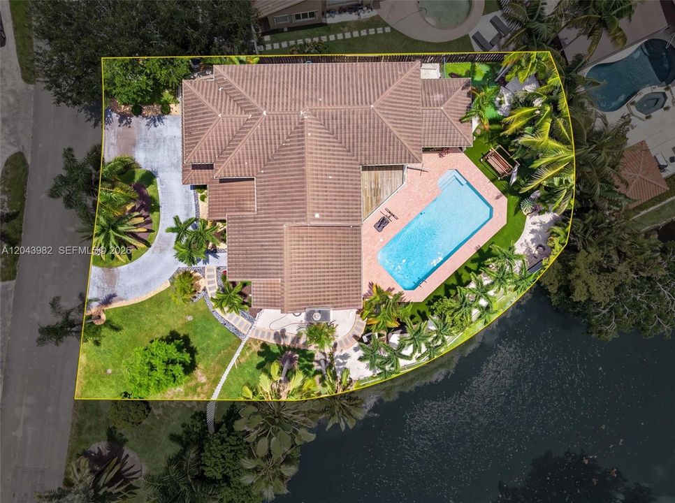For Sale: $1,449,000 (5 beds, 3 baths, 3390 Square Feet)