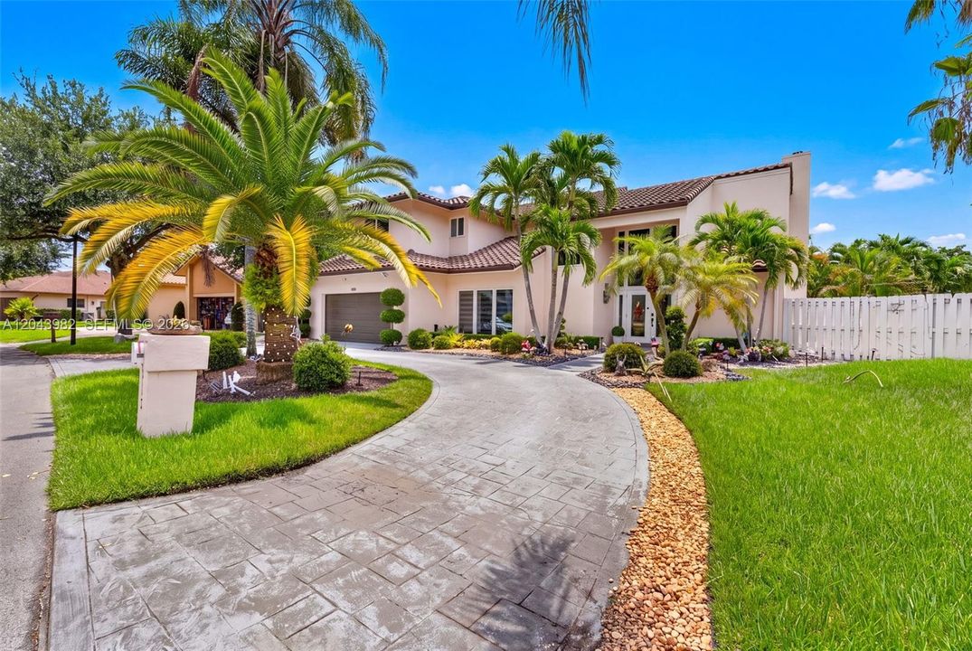 For Sale: $1,449,000 (5 beds, 3 baths, 3390 Square Feet)