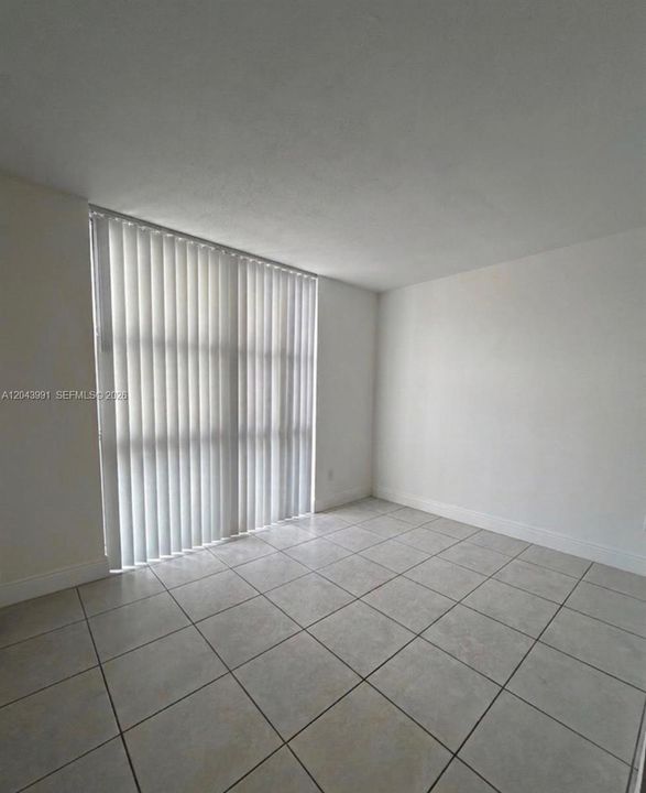 En Renta: $2,300 (2 camas, 2 baños, 910 Pies cuadrados)