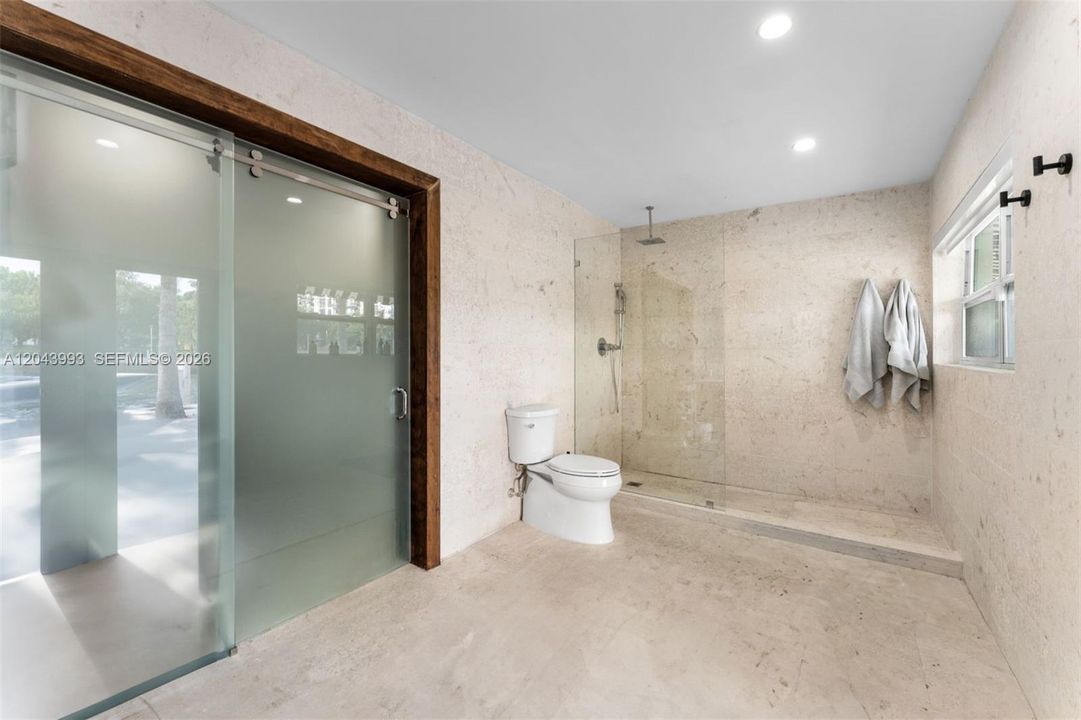 На продажу: $4,995,000 (4 спален, 3 ванн, 2195 Квадратных фут)