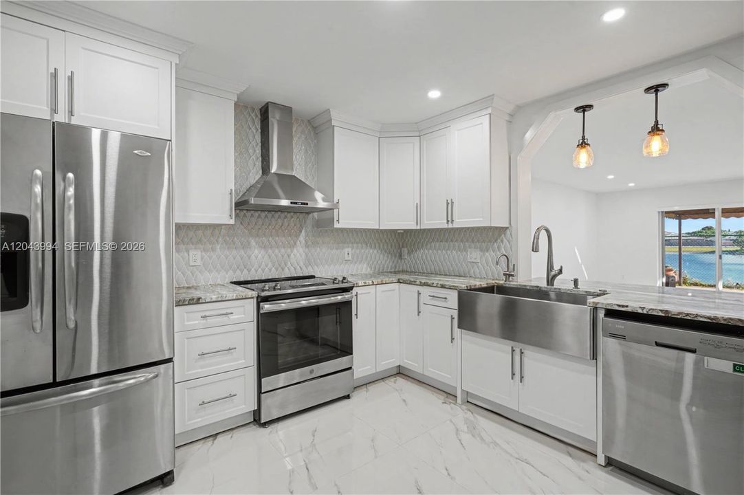 For Rent: $4,000 (3 beds, 3 baths, 1644 Square Feet)
