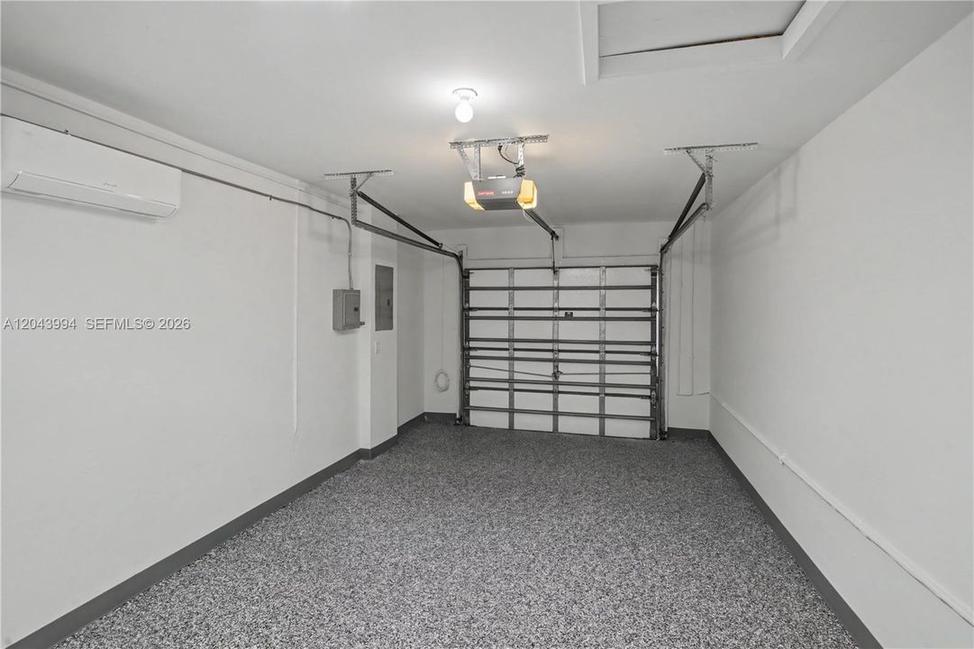 For Rent: $4,000 (3 beds, 3 baths, 1644 Square Feet)