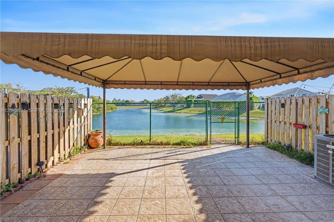 For Rent: $4,000 (3 beds, 3 baths, 1644 Square Feet)