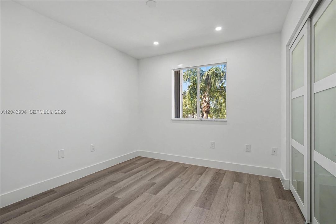 For Rent: $4,000 (3 beds, 3 baths, 1644 Square Feet)
