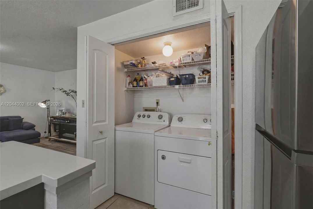 En Venta: $199,900 (1 camas, 1 baños, 950 Pies cuadrados)