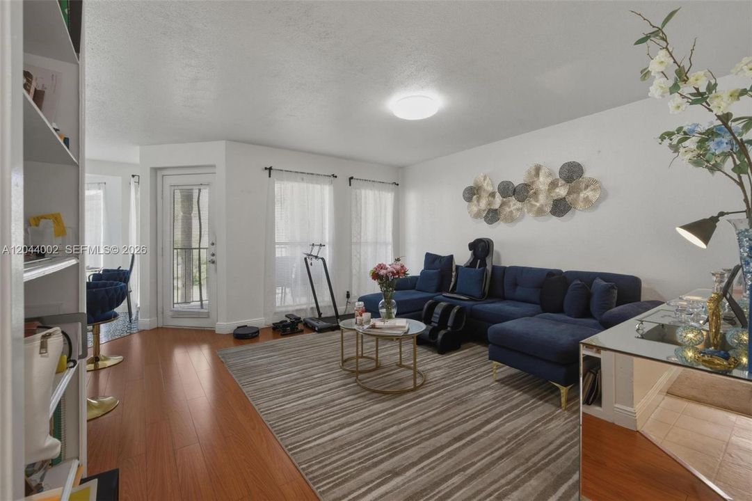 En Venta: $199,900 (1 camas, 1 baños, 950 Pies cuadrados)