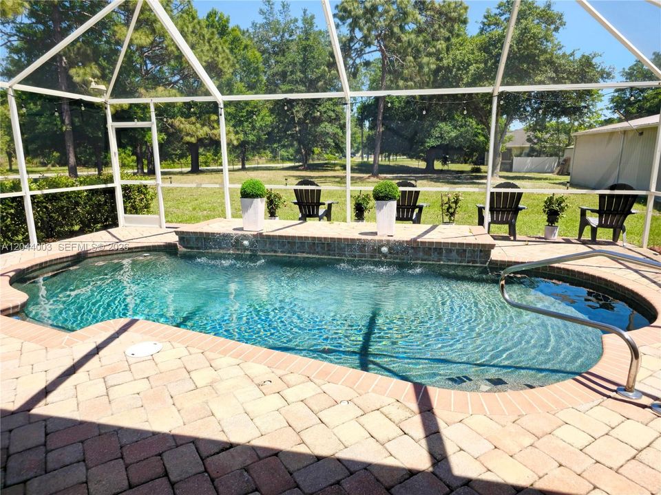 For Rent: $3,000 (3 beds, 2 baths, 1568 Square Feet)
