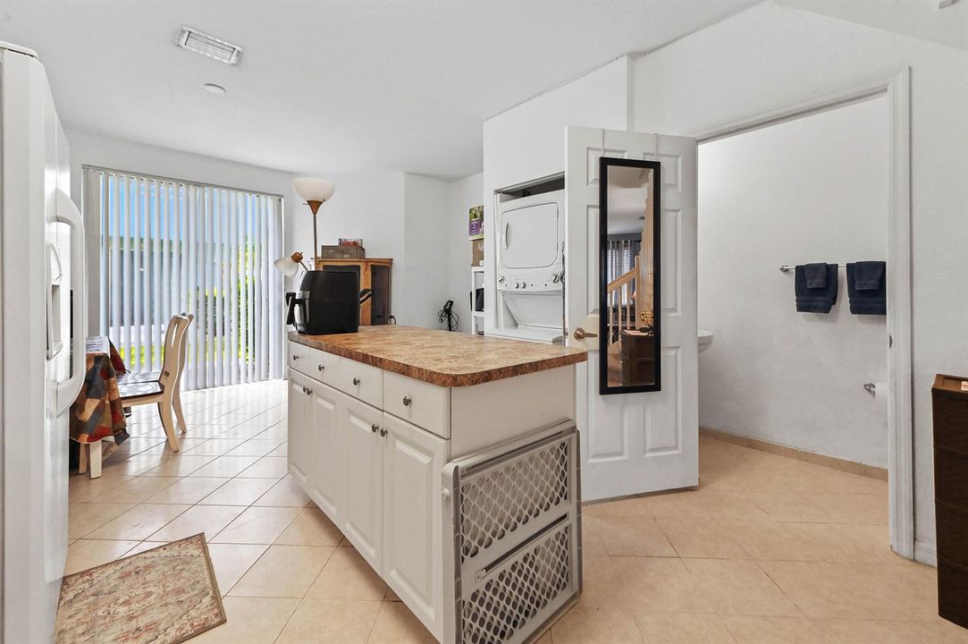 10 Kitchen 03