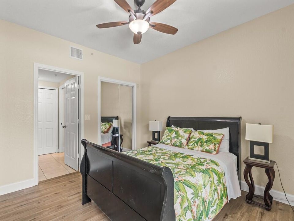 4210 Gator Trace Ave "B"