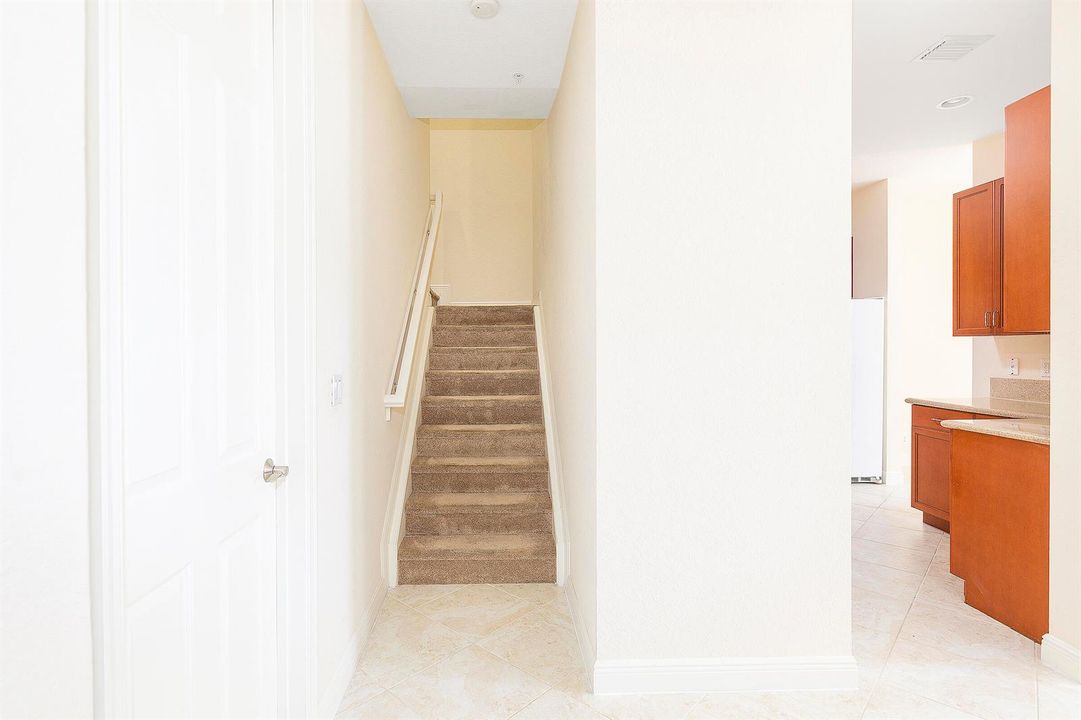 22_U2_Stairwell