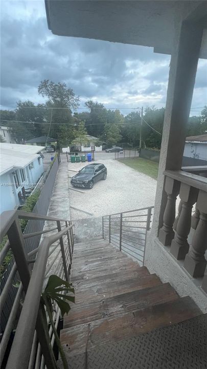For Rent: $1,400 (1 beds, 1 baths, 400 Square Feet)