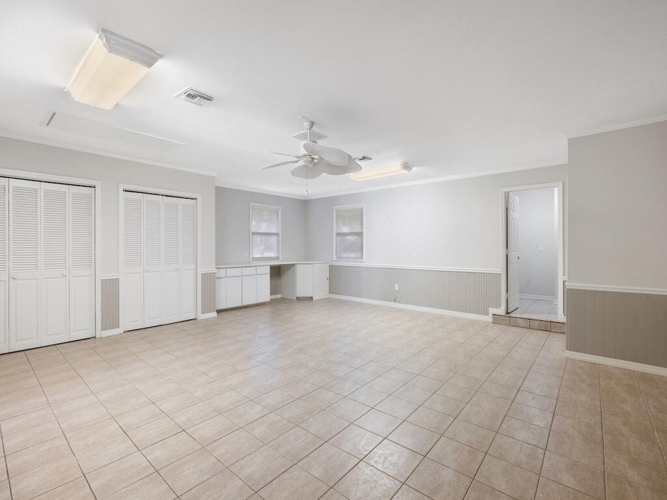 Massive bonus room