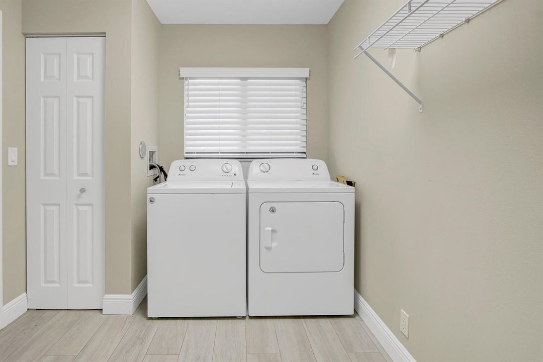 15451-Pembridge-Dr-206_06_MLS