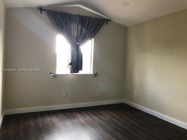 В аренду: $2,500 (3 спален, 2 ванн, 1507 Квадратных фут)