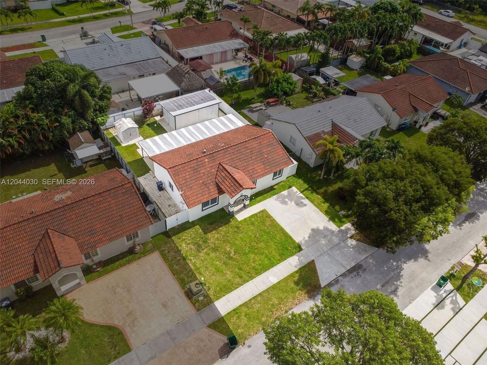 На продажу: $569,900 (3 спален, 2 ванн, 1260 Квадратных фут)