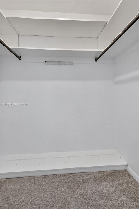 На продажу: $150,000 (1 спален, 1 ванн, 898 Квадратных фут)