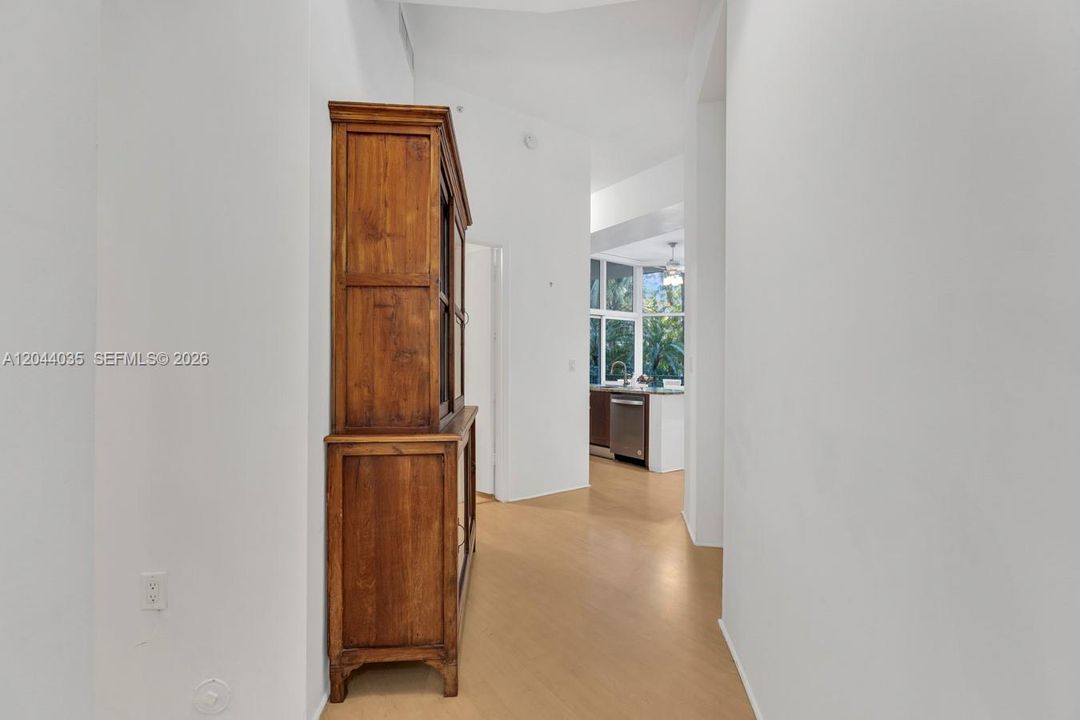 На продажу: $499,000 (2 спален, 2 ванн, 1470 Квадратных фут)