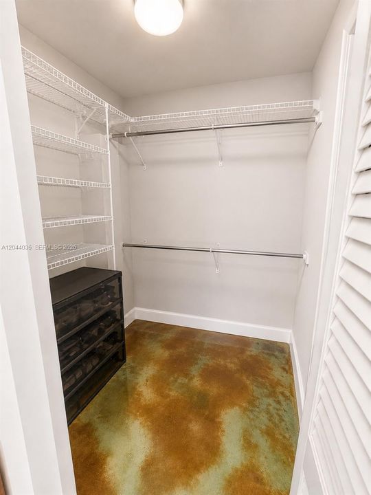 В аренду: $3,300 (2 спален, 2 ванн, 965 Квадратных фут)