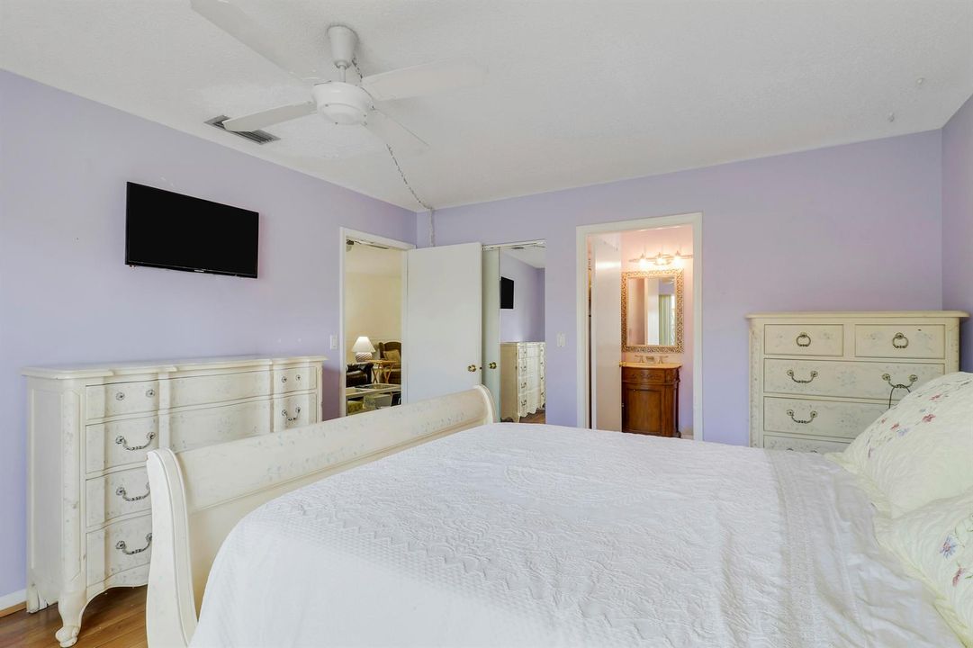 master bed 2