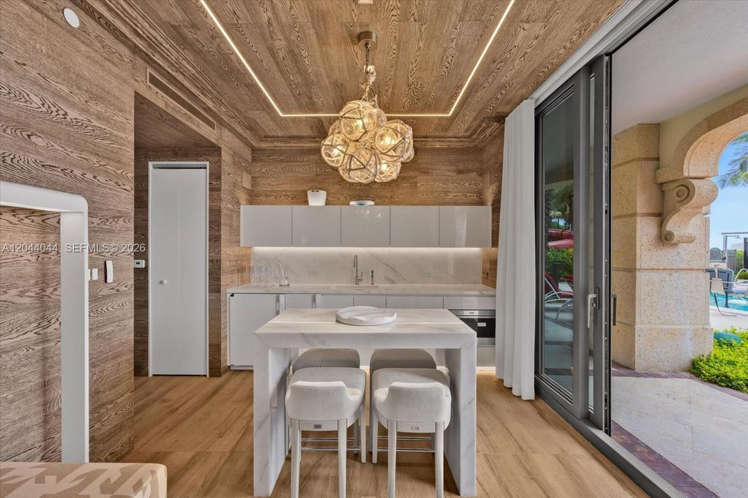 На продажу: $3,995,000 (0 спален, 0 ванн, 7991 Квадратных фут)