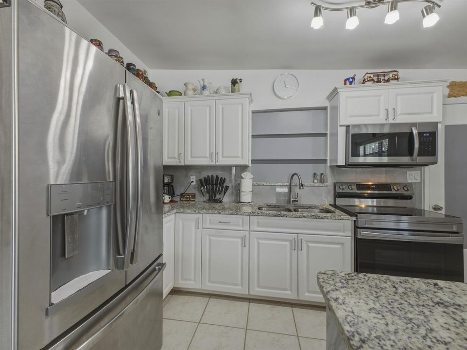 Kitchen 1