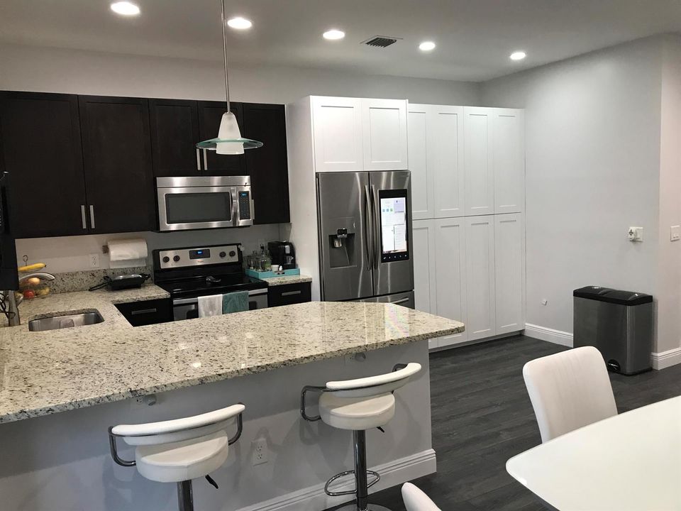 Eat in Kitchen