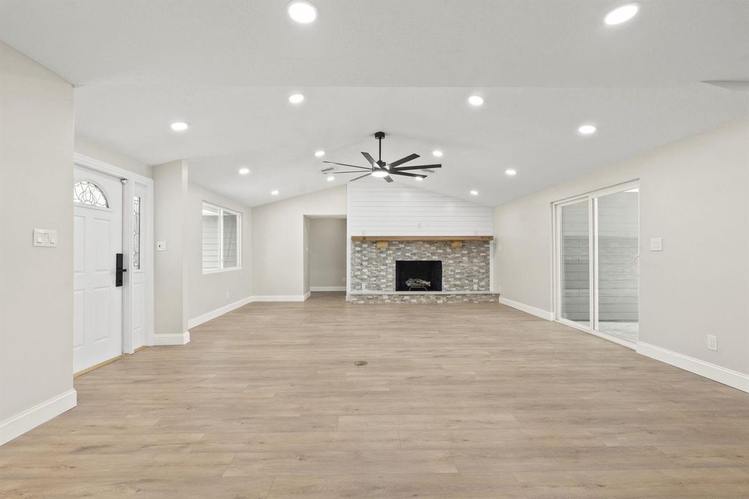 main living 2
