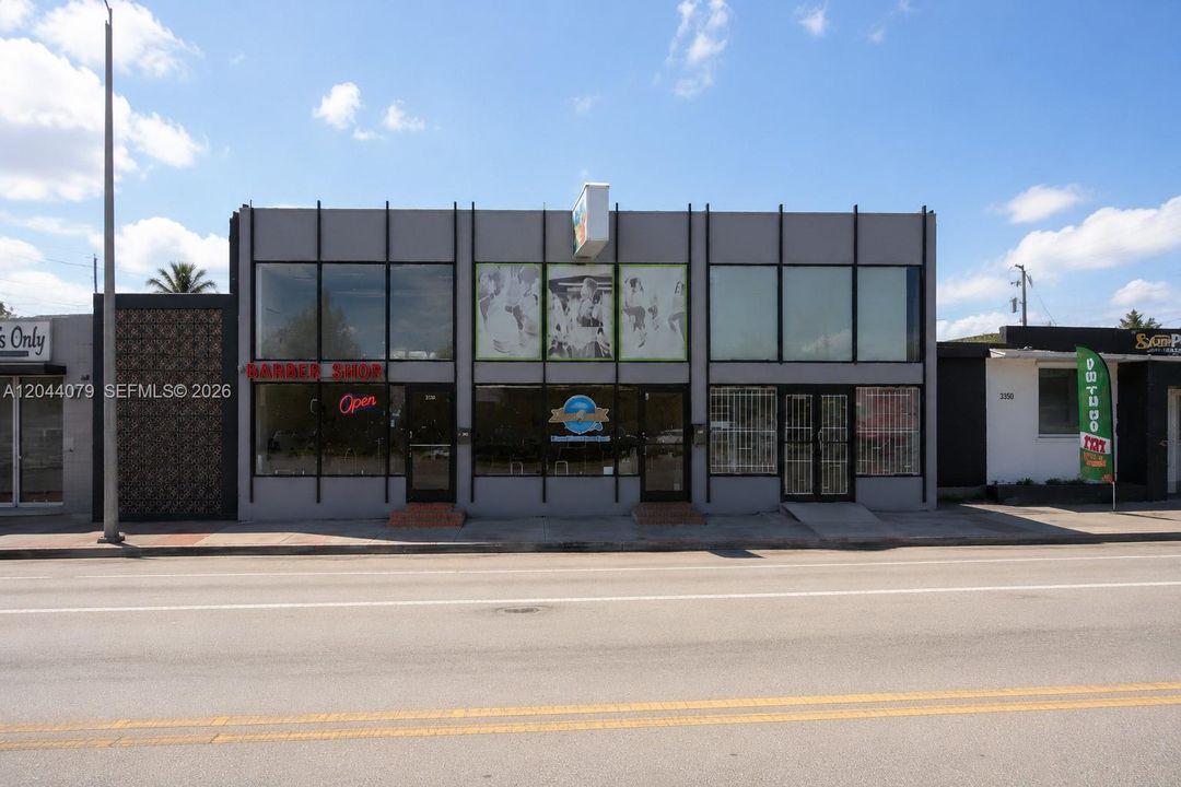 出租: $2,700 (0 贝兹, 0 浴室, 0 平方英尺)