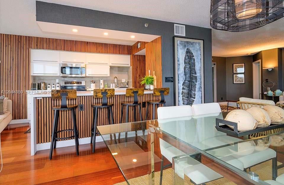 Open kitchen