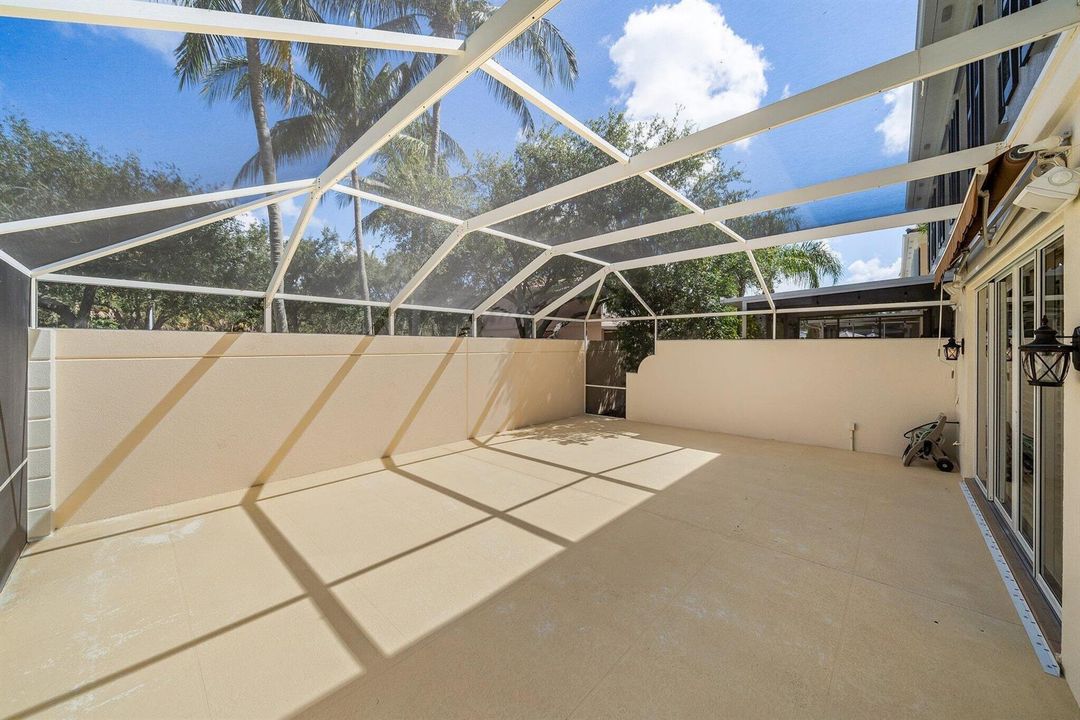 037-2117TigrisDr-WestPalmBeach-FL-SMALL