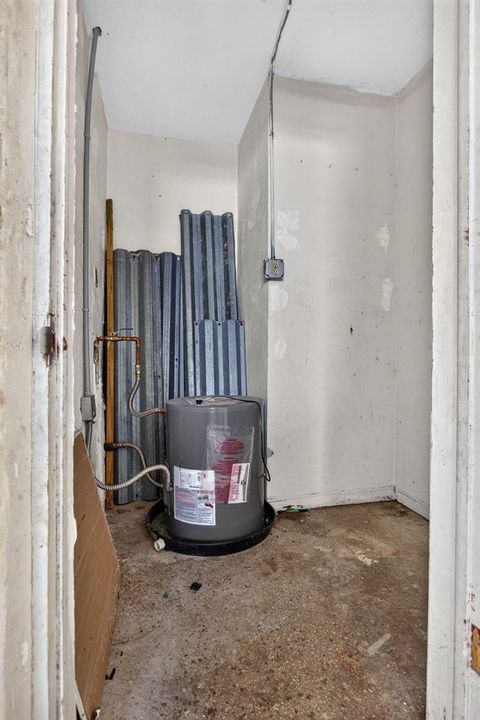 22-web-or-mls-511 -9745