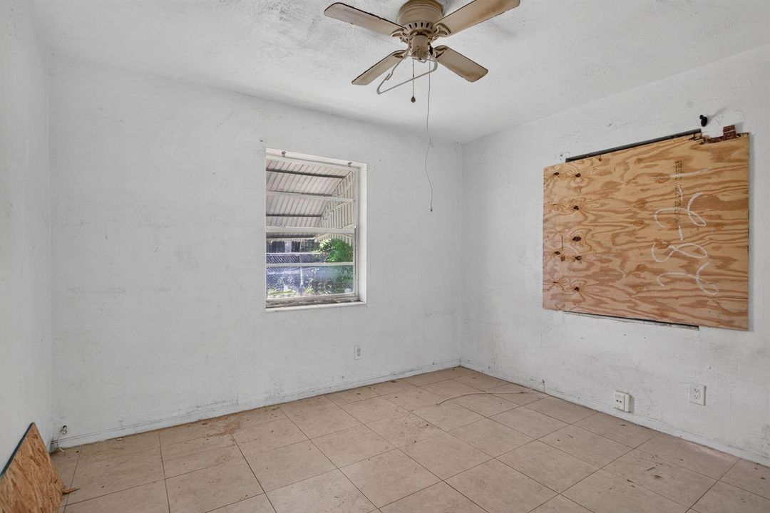 28-web-or-mls-511 -9775