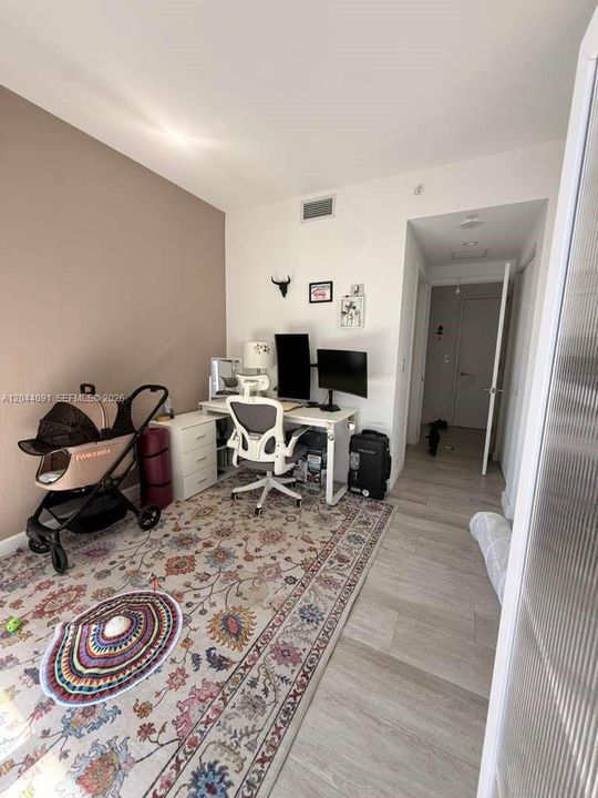 For Sale: $733,000 (2 beds, 2 baths, 788 Square Feet)