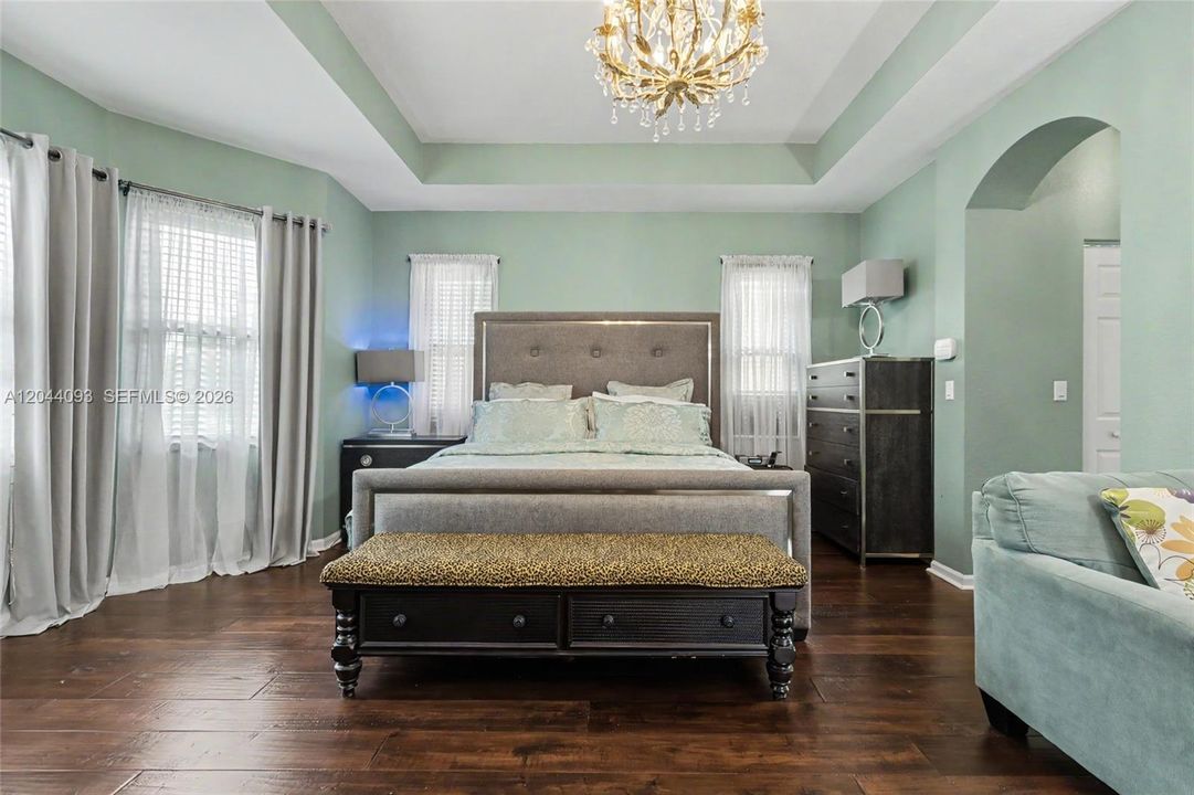 На продажу: $675,000 (4 спален, 2 ванн, 2630 Квадратных фут)